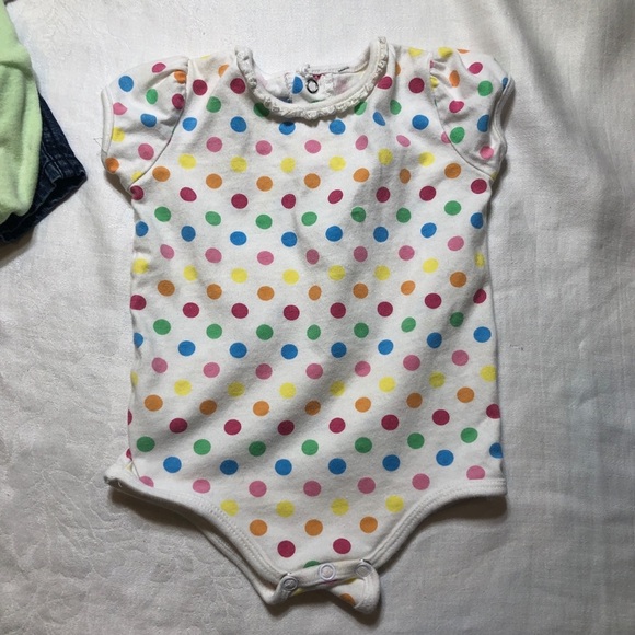 Girl’s 0-3M Mixed Onesie Bundle - Picture 8 of 13